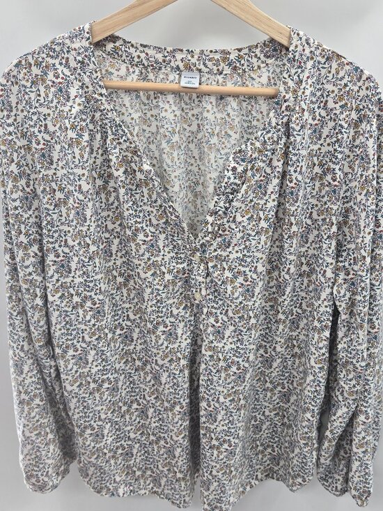 Old Navy Tops - Old Navy White Floral Henley V-Neck Long Sleeved Rayon Blouse XXL
